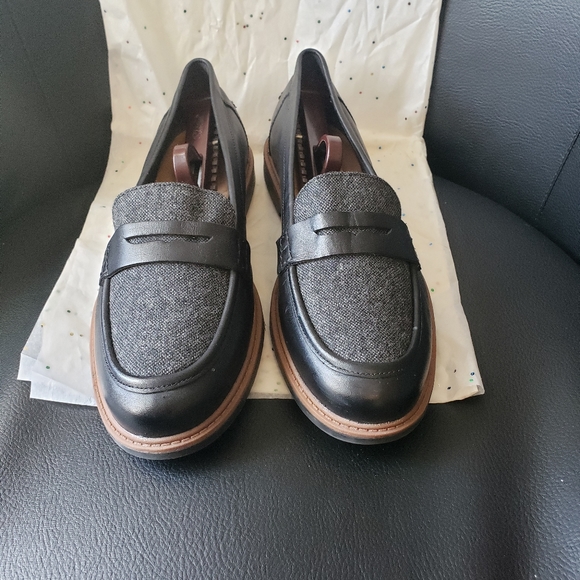 Clarks Women's Raisie Elletta Loafers. - Picture 8 of 12
